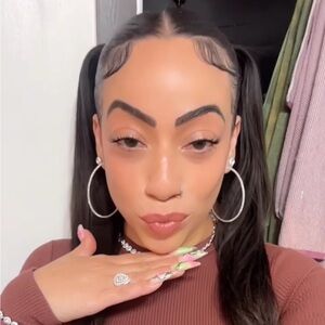 Meet your Posher, Tonya